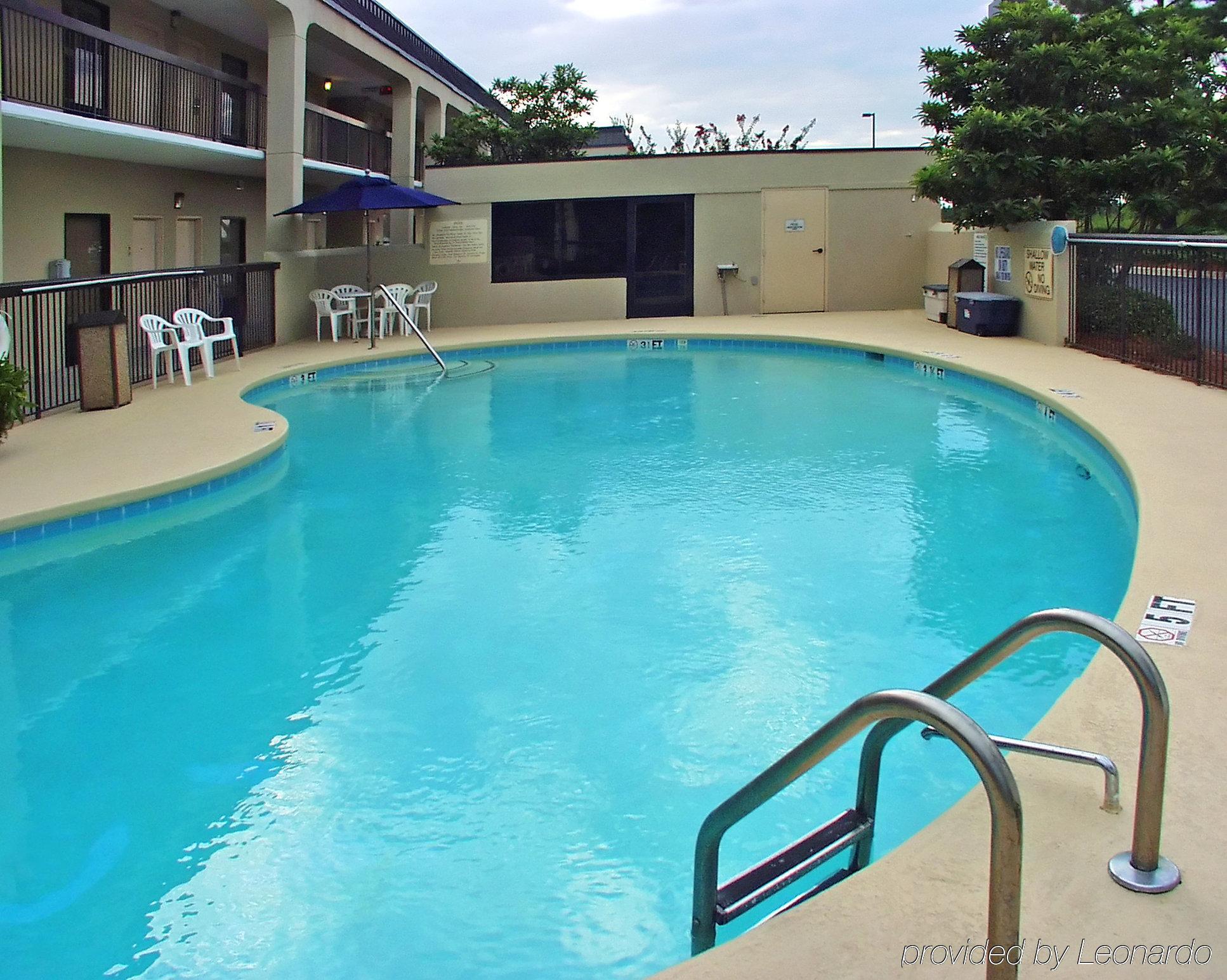 Baymont By Wyndham Orangeburg North Exterior foto