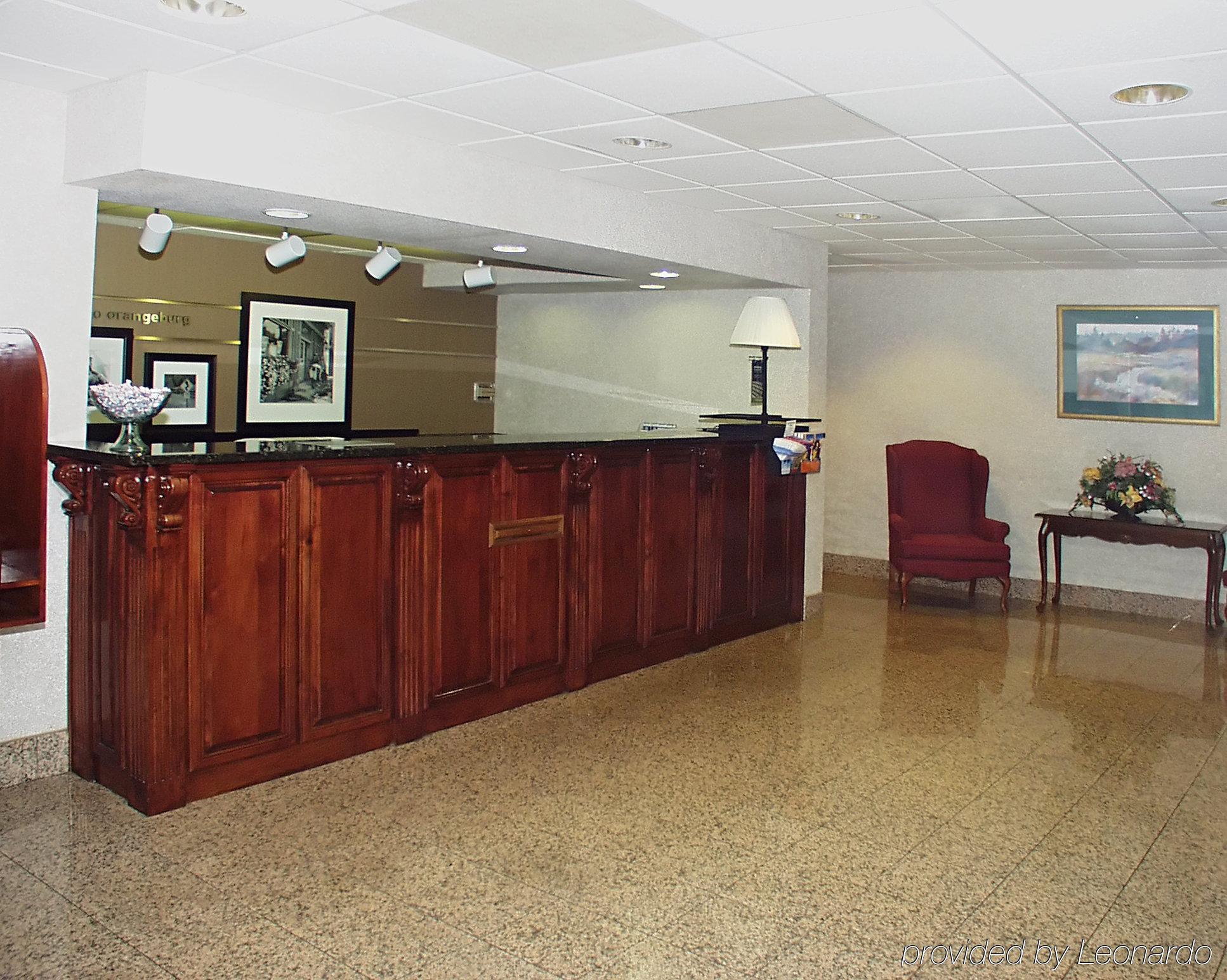 Baymont By Wyndham Orangeburg North Exterior foto