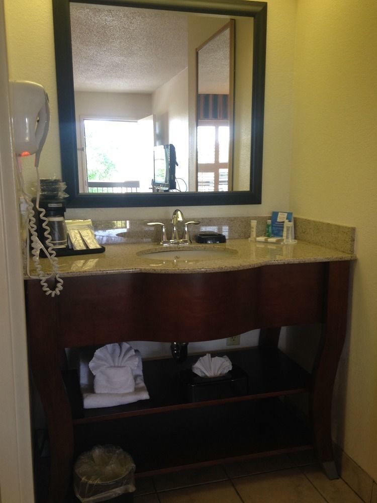 Baymont By Wyndham Orangeburg North Exterior foto