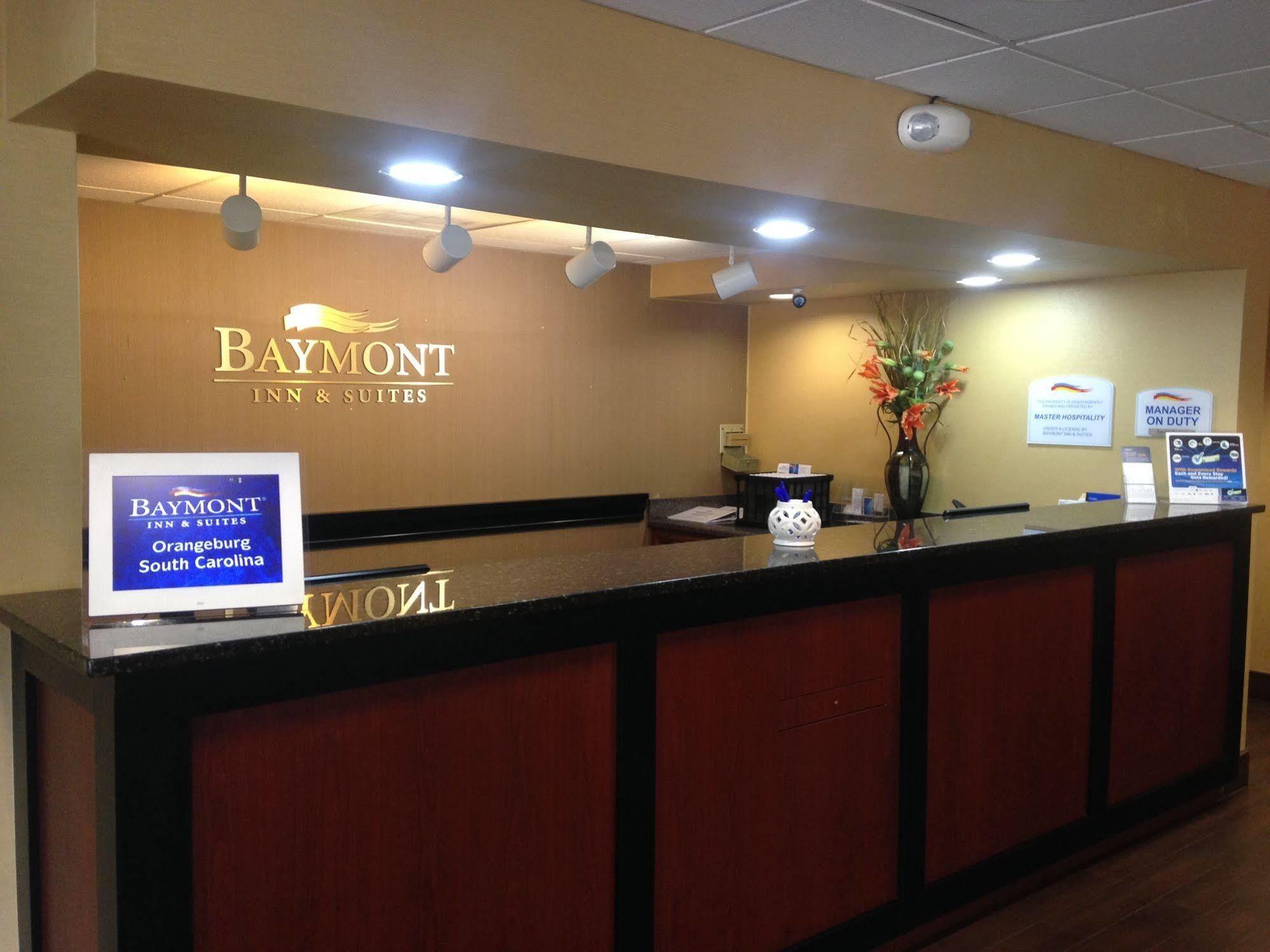 Baymont By Wyndham Orangeburg North Exterior foto